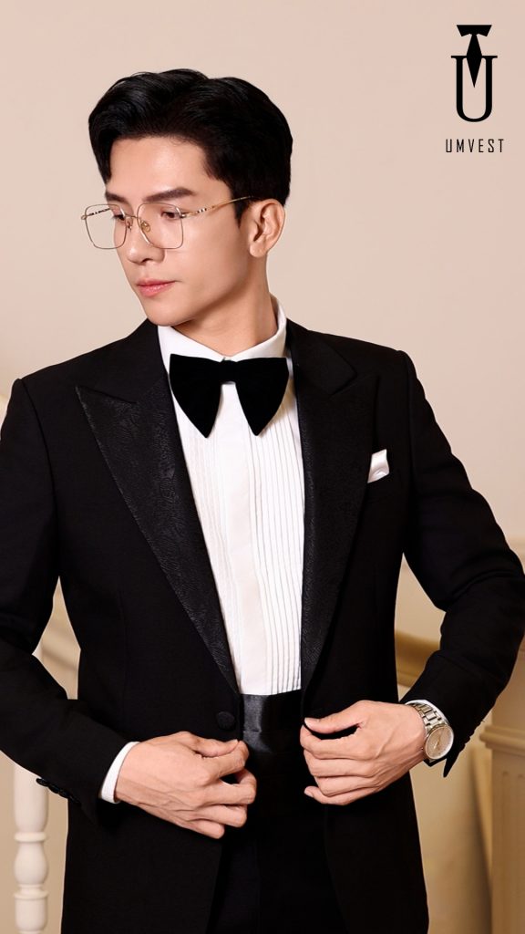 Vest nam tuxedo giúp bạn thu hút mọi ánh mắt