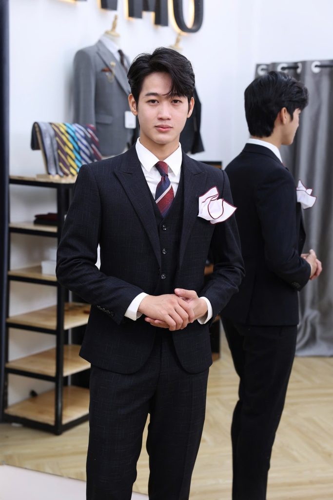 Thuê vest để có thể sở hữu đa dạng vest trong các sự kiện