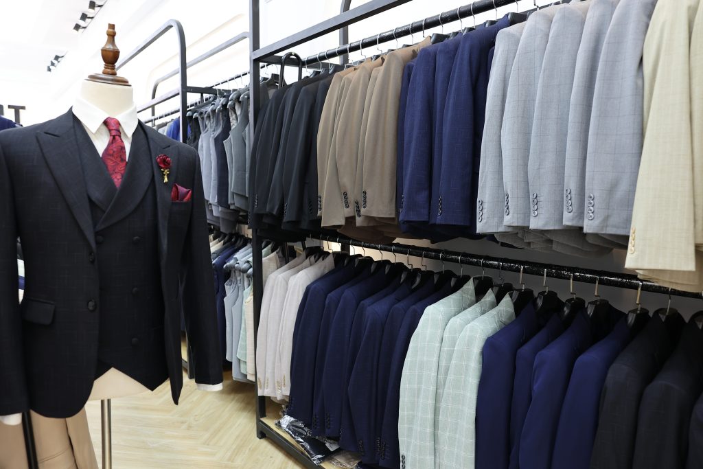Cách giặt áo vest để áo vest luôn như mới
