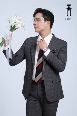 Mỗi quý ông nên sở hữu cho mình một bộ vest nam chất lượng